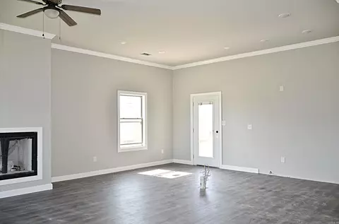 224 Quincy Cir, Trumann, AR 72472 photo 2