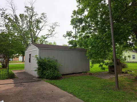 320 E 4th St, Lonoke, AR 72086 photo 38