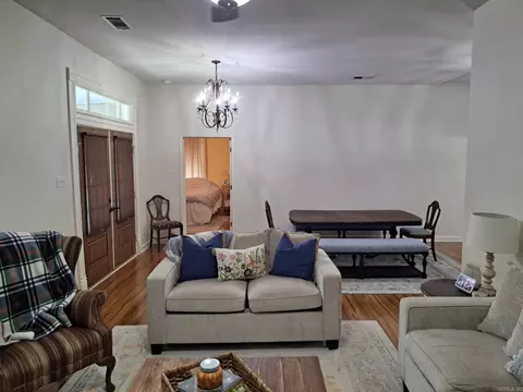 320 E 4th St, Lonoke, AR 72086 photo 12