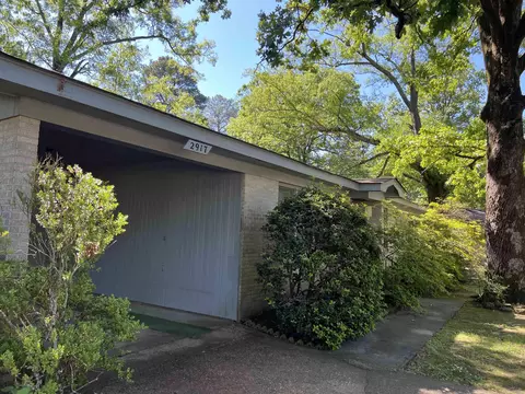 2917 Edgewood Dr, Pine Bluff, AR 71603 photo 3
