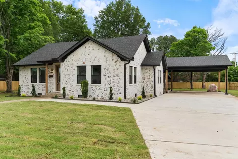 1717 Robins St, Conway, AR 72034 photo 2