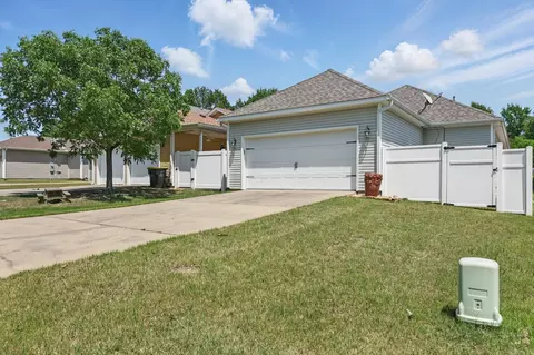 Exterior - 137 Prospect Park Place Dr, Bryant, AR 72022 photo 10 of 12