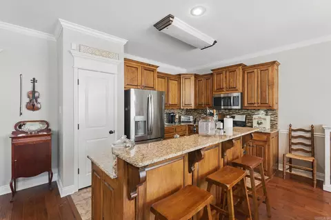Kitchen - 137 Prospect Park Place Dr, Bryant, AR 72022 photo 2 of 4