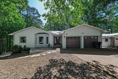 33 Certero Cir, Hot Springs Village, AR 71909
