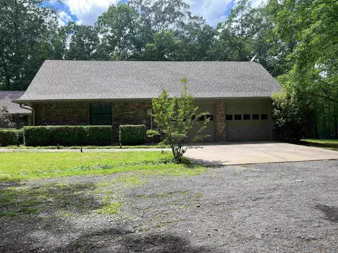 Exterior - 6800 Village Dr, Pine Bluff, AR 71603 photo 2 of 18