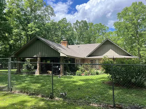 Exterior - 6800 Village Dr, Pine Bluff, AR 71603 photo 6 of 18