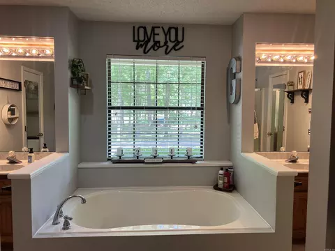 Bath - 6800 Village Dr, Pine Bluff, AR 71603 photo 1 of 6