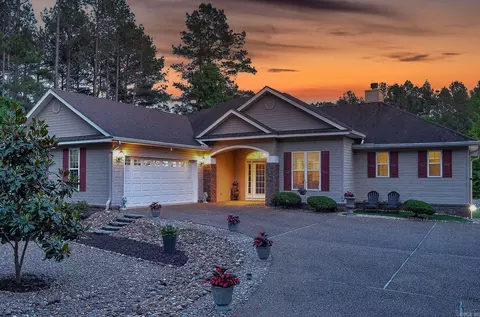 226 Pizarro Dr, Hot Springs Village, AR 71909