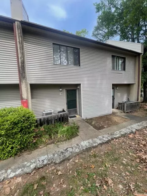 104 Chelsea Dr #27, Fairfield Bay, AR 72088