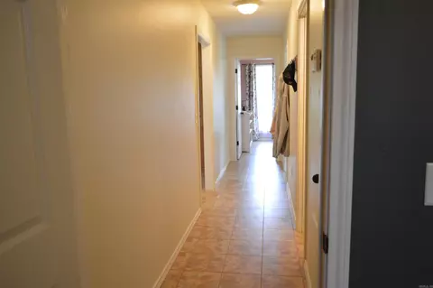 Entry Way - 1059 Piney Rd, De Queen, AR 71832 photo 1 of 1