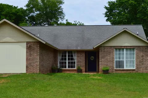 Exterior - 1059 Piney Rd, De Queen, AR 71832 photo 2 of 6