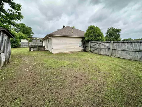 Exterior - 25 Azalea Dr, Cabot, AR 72023 photo 4 of 5