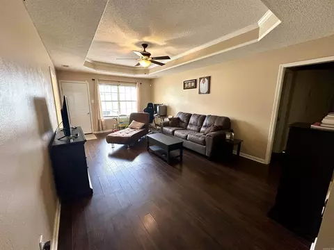 Living - 25 Azalea Dr, Cabot, AR 72023 photo 2 of 3