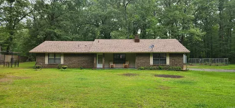6303 Forrest Oak Dr, Pine Bluff, AR 71603 photo 1