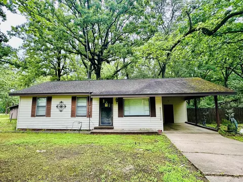 1436 Mimosa St, Crossett, AR 71635