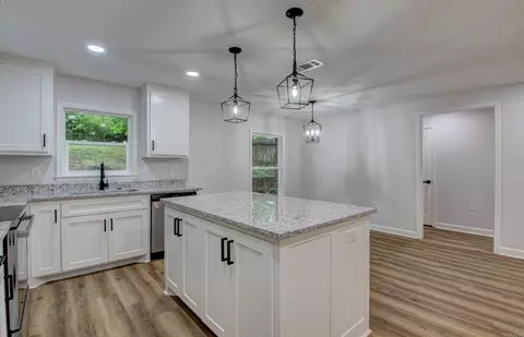 1114 Edgehill Dr, Benton, AR 72015 photo 19