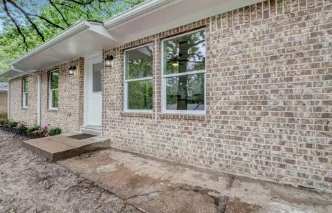 1114 Edgehill Dr, Benton, AR 72015 photo 4