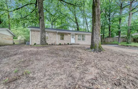 1114 Edgehill Dr, Benton, AR 72015 photo 3