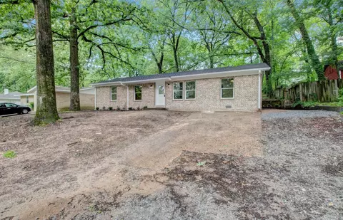 1114 Edgehill Dr, Benton, AR 72015 photo 1