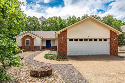 5 Magnifico Ln, Hot Springs Village, AR 71909