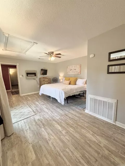 Bedroom - 11 Red Wolf Trl, Conway, AR 72032 photo 3 of 7