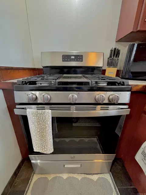 Kitchen - 11 Red Wolf Trl, Conway, AR 72032 photo 5 of 8