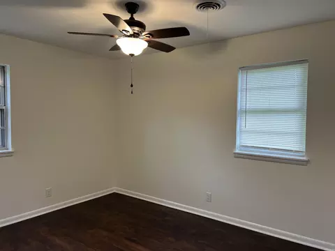 1302 Collins Dr, Pine Bluff, AR 71601 photo 9