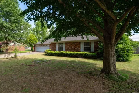 1805 Applewood Cv, Beebe, AR 72012 photo 2