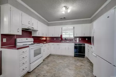 1805 Applewood Cv, Beebe, AR 72012 photo 9