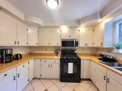 Kitchen - 2304 W 47, Pine Bluff, AR 71603 photo 2 of 4