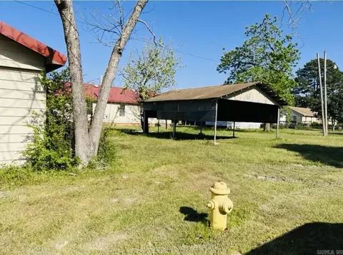 317 E Ingram St, Camden, AR 71701 photo 3