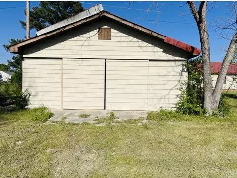 317 E Ingram St, Camden, AR 71701 photo 2