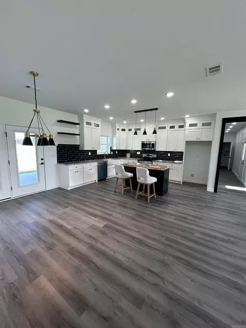 812 Pecan Grv, Trumann, AR 72472 photo 2
