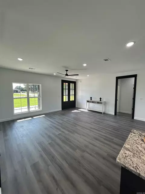 812 Pecan Grv, Trumann, AR 72472 photo 4