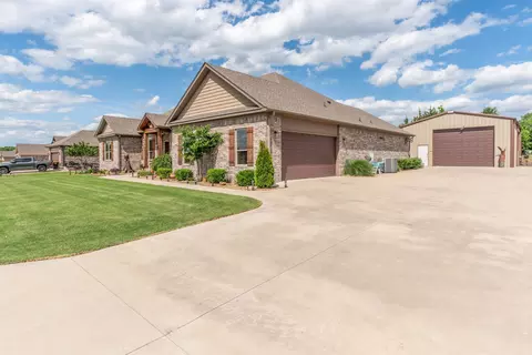 235 Mayberry Dr, Cabot, AR 72023 photo 2