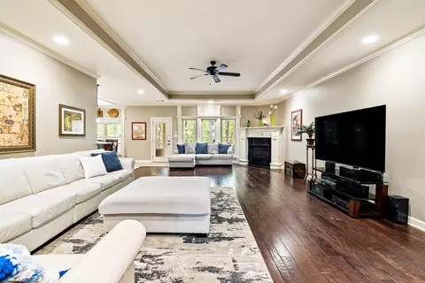 Living - 5410 Lexington Ave, Benton, AR 72019 photo 1 of 4