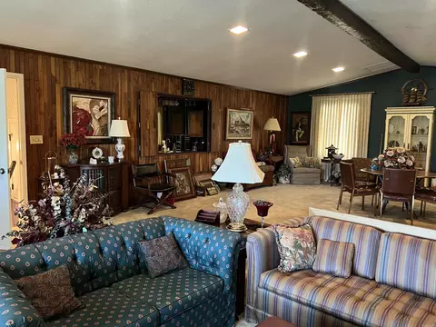 Living - 3111 Holiday Dr, Pine Bluff, AR 71602 photo 8 of 8