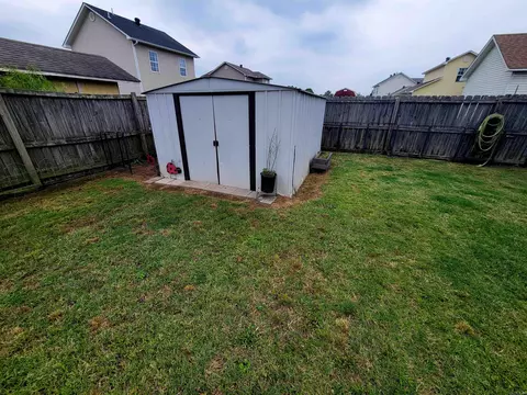 Exterior - 103 Lake Ct, Beebe, AR 72012 photo 3 of 6