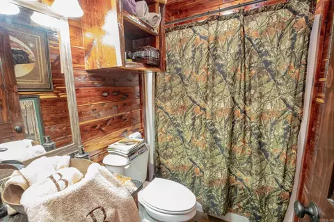 Bath - 2095 S Evans, White Hall, AR 71602 photo 1 of 2