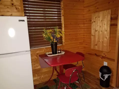 Dining - 3227 Red Bluff Rd, Marshall, AR 72650 photo 1 of 1