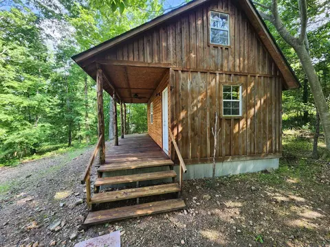 Exterior - 3227 Red Bluff Rd, Marshall, AR 72650 photo 1 of 11