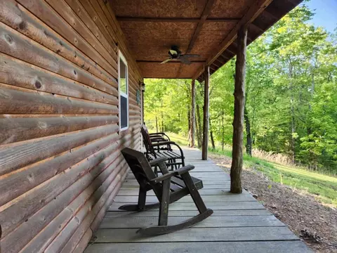 Exterior - 3227 Red Bluff Rd, Marshall, AR 72650 photo 4 of 11