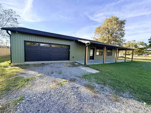 1108 S Dodd St, Rector, AR 72461