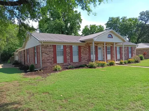 162 Cloverdale, Searcy, AR 72143