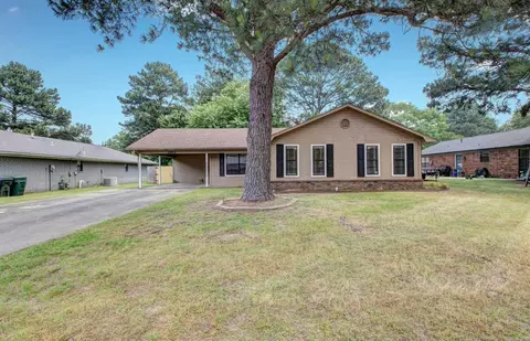 2812 Bruce, Conway, AR 72034 photo 2