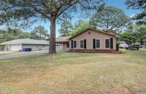 2812 Bruce, Conway, AR 72034 photo 3