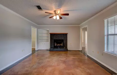 2812 Bruce, Conway, AR 72034 photo 9