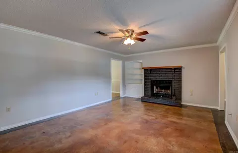 2812 Bruce, Conway, AR 72034 photo 8