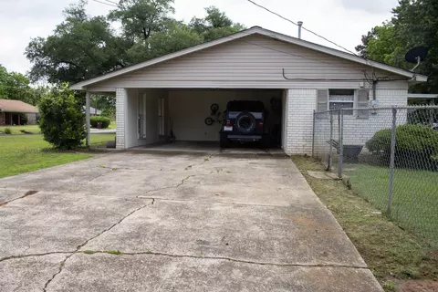 Exterior - 100 Elizabeth St, Prescott, AR 71857 photo 6 of 6