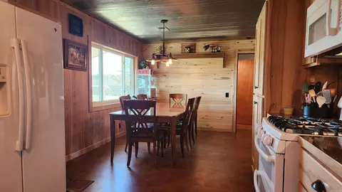Dining - 1007 Murphy Rd, Norman, AR 71960 photo 2 of 2